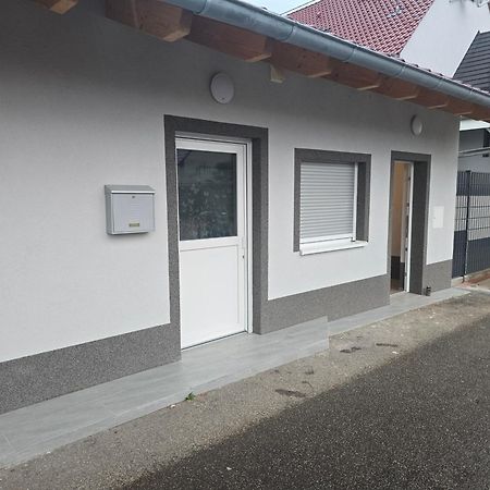 Klimatisierte Moderne Einzimmerwohnung In Mahlberg Exterior foto